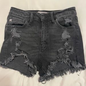 BLACK JEAN SHORTS